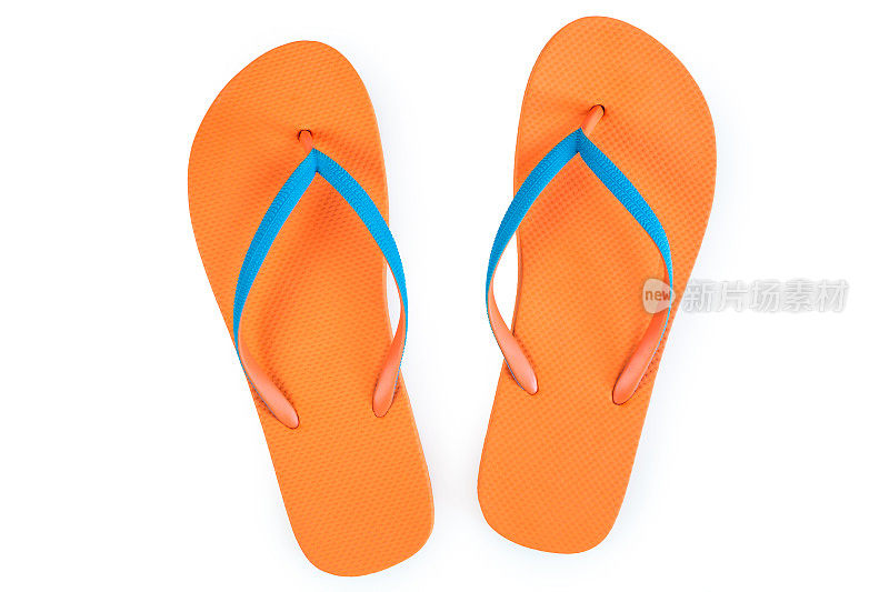 橙色Flip Flops孤立的白色背景。俯视图